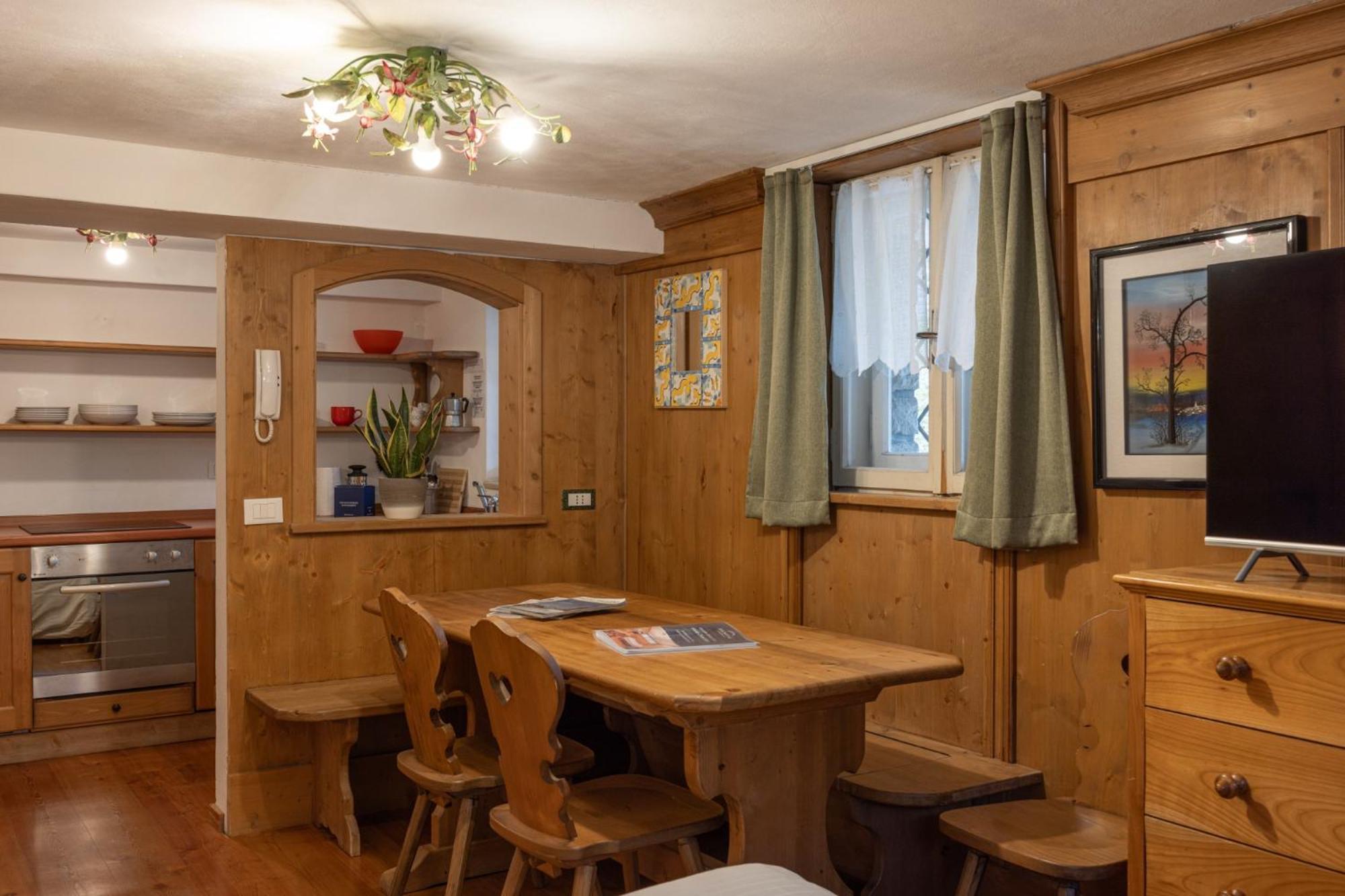 Faloria Studio Apartment コルティーナ・ダンペッツォ エクステリア 写真